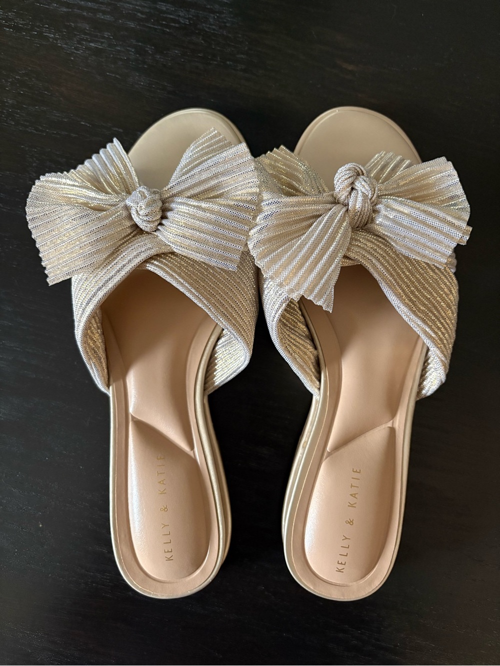 Kelly & Katie Metallic Champagne Bow Sandals